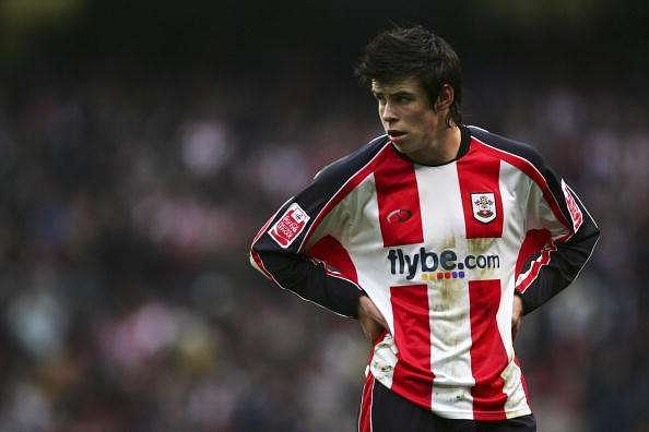 MANCHESTER, UNITED KINGDOM - JANUARY 28: Gareth Bale of Southampton looks on during the FA Cup sponsored by E.ON Fourth Round match between Manchester City and Southampton at The City of Manchester Stadium on January 28, 2007 in Manchester, England. (Photo by Matthew Lewis/Getty Images)